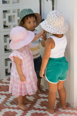 Girls Daisy Fields Wide Brim Swim Hat|Acorn Online