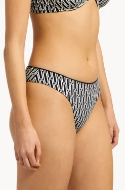 Spring Geo High Leg Pant|Jets Online