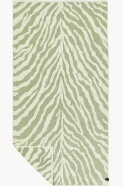 Tigre Premium Beach Towel|Slowtide Sale
