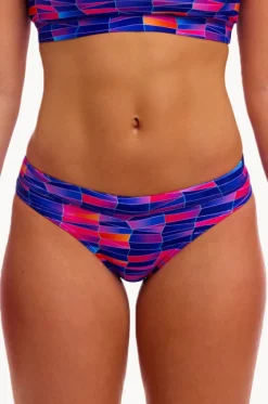 Warped Waves Sports Brief|Funkita Best