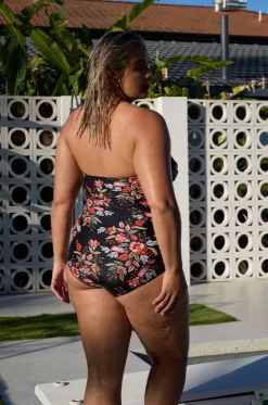 Wild Berries Twist Front Bandeau One Piece|Capriosca